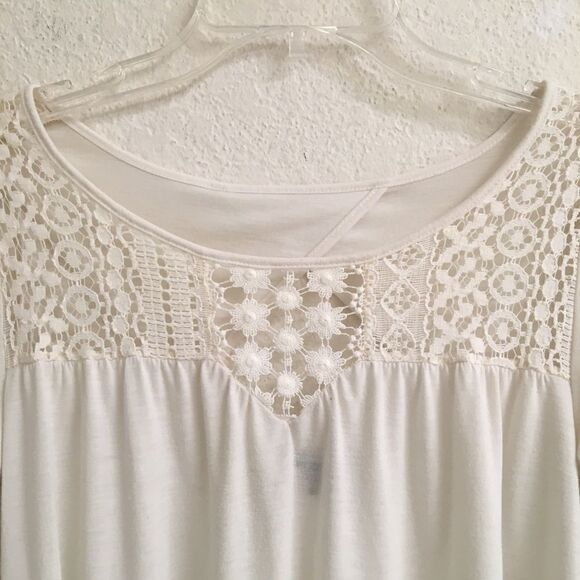 American Eagle high low eyelet lace front blouse XS - Picture 2 of 7